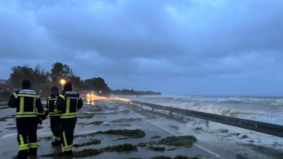 Auch an der Küste vor Boltenhagen tobt der Sturm © Feuerwehr Boltenhagen Foto: Feuerwehr Boltenhagen