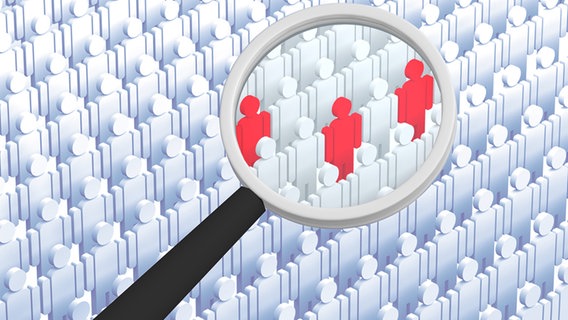 Menschenmenge mit einer Lupe betrachtet © fotolia.com Foto: Pixel