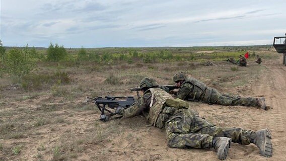 Soldaten bei einem Manöver in Litauen. © Henning Strüber Foto: Henning Strüber