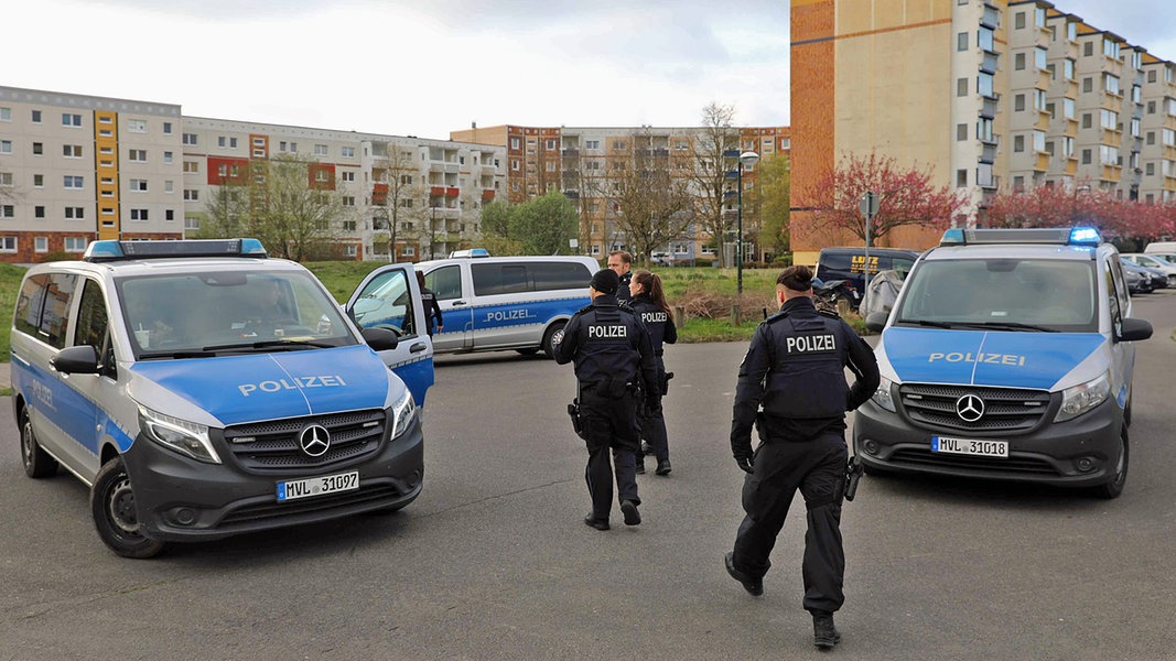 Rostock: 13-Jähriger greift Mädchen mit Messer an