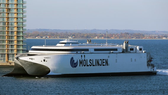 Eine "Express"-Fähre der dänischen Reederei Molslinjen © picture alliance / Eibner-Pressefoto | Augst / Eibner-Pressefoto Foto: picture alliance / Eibner-Pressefoto | Augst / Eibner-Pressefoto