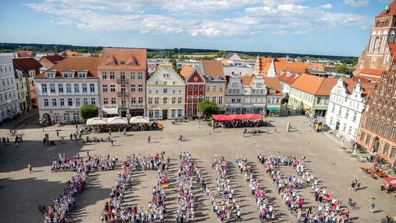 Toni Kroos Aktion Greifswald © Pressestelle Greifswald Foto: Gschweng