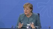 Bundeskanzlerin Angela Merkel bei einer Pressekonferenz. © NDR 