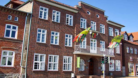 Das Rathaus von Neukloster © Privat 