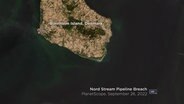 Ein Nord-Stream-Gasleck in der Ostsee, fotografiert von einem Satelliten aus dem Weltall. © Planet Labs PBC Foto: Planet Labs PBC