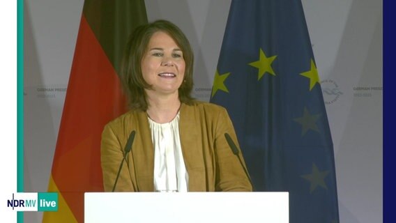 Annalena Baerbock (Die Grünen), Bundesaußenministerin, aufgenommen im Rahmen einer Pressekonferenz im Juni 2023. © NDR 