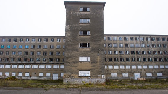 Die "Kraft durch Freude" (KdF) Ferienanlage in Prora © dpa Foto: Stefan Sauer