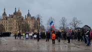 Kundgebung der sogenannten Unternehmerproteste am 22.01.2024 in Schwerin © Screenshot NDR MV Foto: NDR MV/ Mike-Oliver Woyth