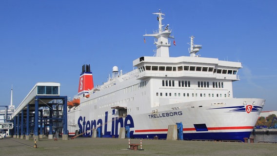 Die Stena Line-Fähre "Trelleborg" ist neu in den Farben Rot, Blau und Weiß gestrichen. © Stena Line 