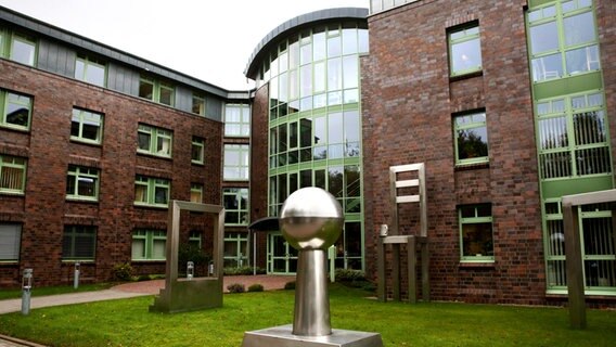 Kommunalverband kritisiert "weltfremde" CoronaRegel NDR