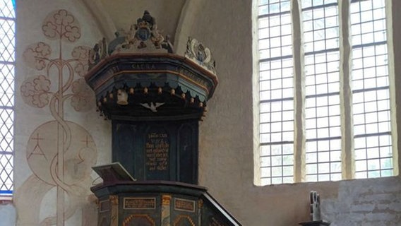 Die Kanzel in St. Ewald in Bodstedt. © Kai Steffen Völker 