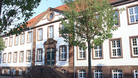 Das Gebäude der Gedenkstätte in Moringen. © NDR Foto: Franziska Mahn