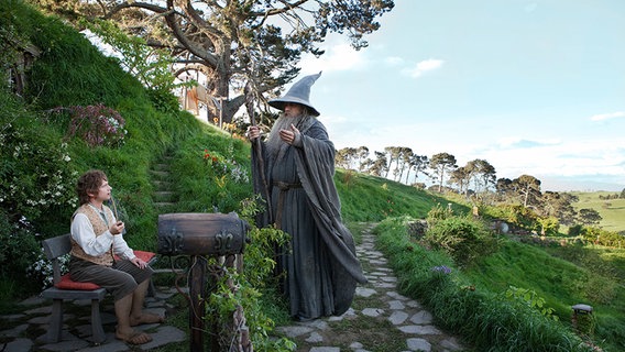 Eine Szene aus dem Film "Der Hobbit - Eine unerwartete Reise". © picture-alliance/dpa Foto: Todd Eyre/Warner Bros