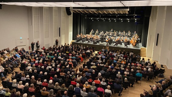 Inoffizielle Eröffnung der Stadthalle Göttingen. © Benedikt Bathe Foto: Benedikt Bathe