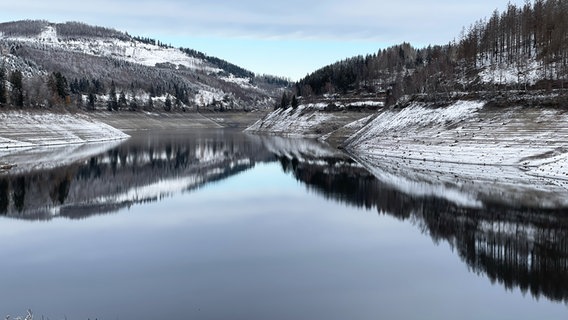 Blick auf die Okertalsperre im Harz. © NDR Foto: Michael Brandt