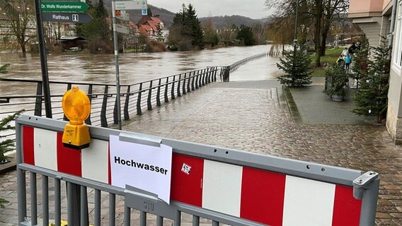 Die Werra ist in der Altstadt von Hann. Münden über die Ufer getreten. © NDR Foto: Bärbel Wiethoff