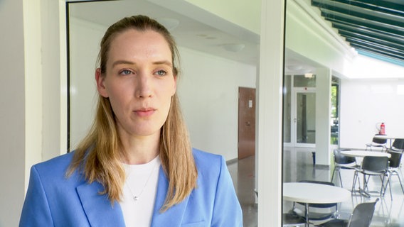Die Rechtsanwältin Anthea Pitschel © NDR 
