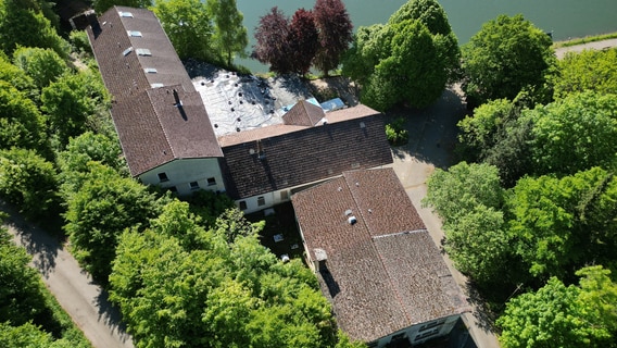 Luftaufnahme eines ehemaligen Kurhotels in Bad Lauterberg, dass zu den Reichsbürgern gehört. © Matthias Bein/dpa Foto: Matthias Bein