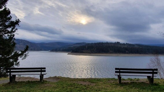 Blick auf die Granetalsperre im Winter. © Harzwasserwerke 