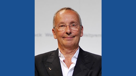 Walter Maria de Silva, Leiter des Konzern-Designs der Volkswagen AG. Walter Maria de Silva, Leiter des Konzern-Designs der Volkswagen AG. © dpa-Bildfunk Foto: Marc Müller