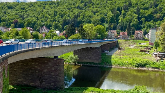 Die Weserbrücke in Hann. Münden © NDR Foto: Bärbel Wiethoff