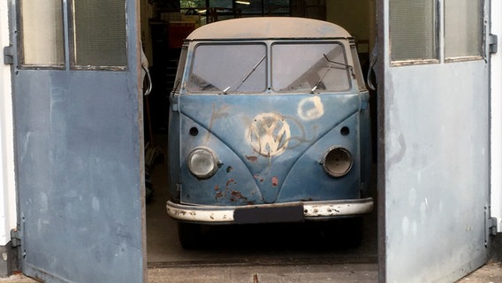 Der erste T1 Radarmesswagen steht in einer Garage. © Volkswagen Aktiengesellschaft 
