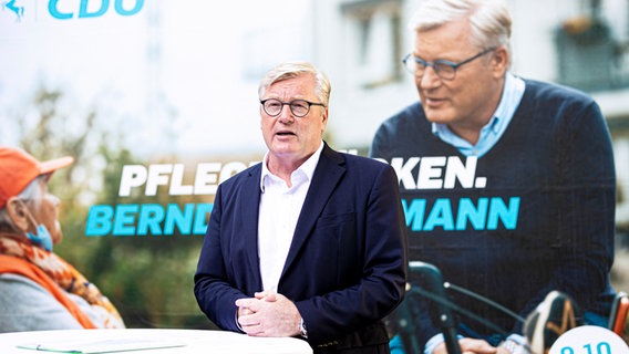 Bernd Althusmann (CDU) bei einer Wahlkampfveranstaltung. © Moritz Frankenberg/dpa Foto: Moritz Frankenberg