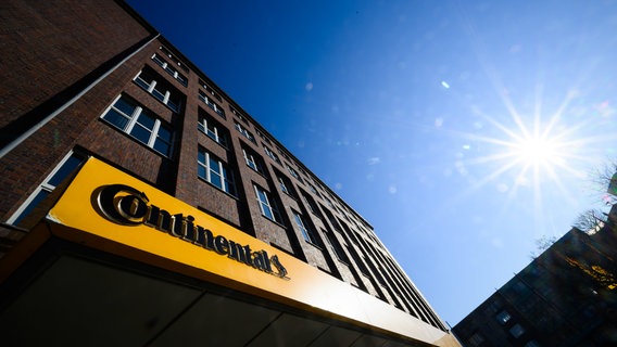 Das Bild zeigt den Hauptsitz der Continental AG in Hannover. © dpa-Bildfunk Foto: Julian Stratenschulte