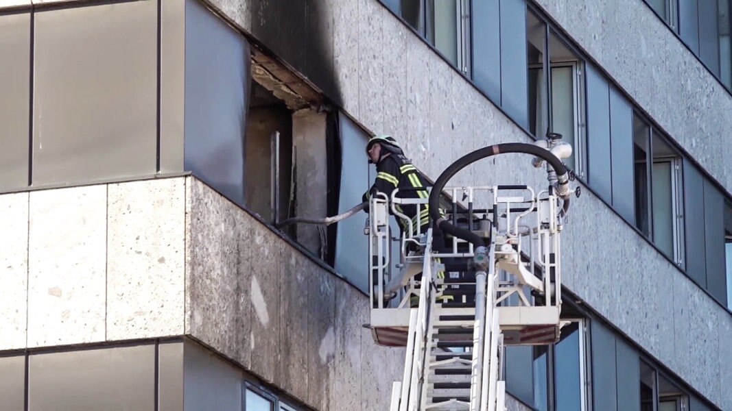 Hildesheim Feuer Im Hotel Ausgebrochen Ndr De Nachrichten