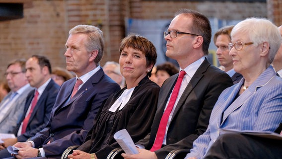 Die frühere hannoversche Landesbischöfin und ehemalige Ratsvorsitzende der EKD, Margot Käßmann, sitzt in der Marktkirche. © epd_pool/dpa Foto: Jens Schulze