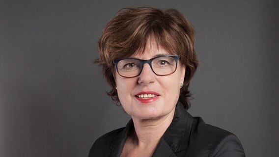 Die Politologin Helga Lukoschat im Profil. © Europäische Akademie für Frauen in Politik und Wirtschaft 