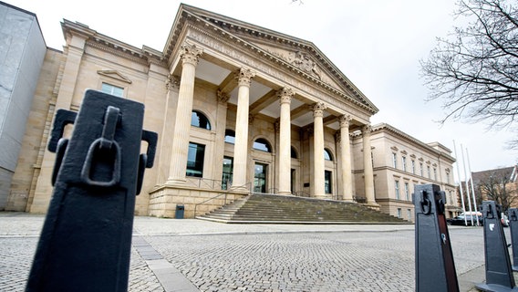Blick auf das Plenargebäude des niedersächsischen Landtags in Hannover. © dpa-Bildfunk Foto: Hauke-Christian Dittrich