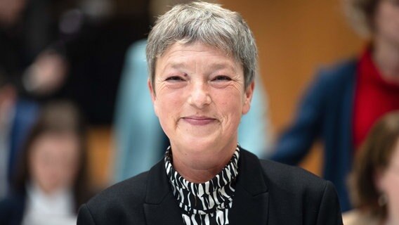 Hanna Naber ist die neue Landtagspräsidentin. Sie sitzt im Niedersächsischem Landtag. © Sina Schuldt/dpa Foto: Sina Schuldt/dpa