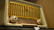 Ein altes Radiogerät aus den 1950er-Jahren. © NDR Foto: Thomas Hans