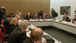 Der Ältestenrat berät im niedersächsischen Landtag in Hannover die Kredit-Affäre um Christian Wulff. © NDR Online Foto: Birgit Reichardt