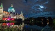 Eine Nachtaufnahme des Fotografen Stefan Knaak vom Neuen Rathaus in Hannover. © Knaak IT & Consult e.K., Stefan Knaak Foto: Stefan Knaak