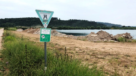 Bauschutt am Kiesteich bei Tündern © NDR Foto: Wilhelm Purk