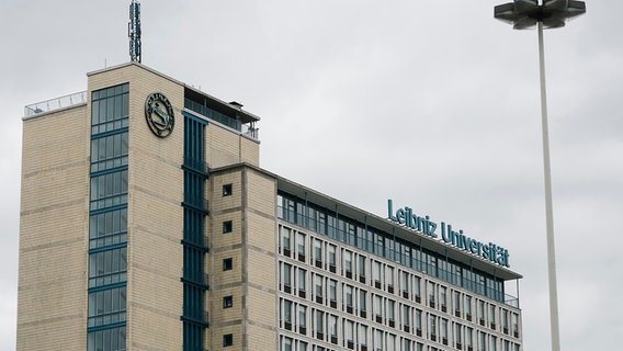 Gebäude der Leibniz Universität am Königsworther Platz in Hannover auch Conticampus genannt. © NDR Foto: Julius Matuschik