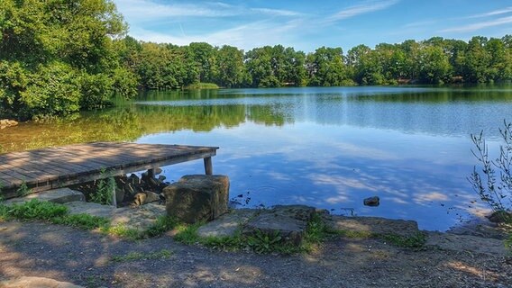 Der Schwarze See in Garbsen. © NDR Foto: Manfred Herrmann