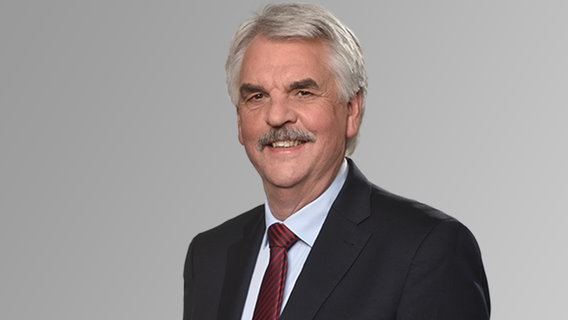 Der Landtagswahl-Kandidat Holger Ansmann (SPD) im Porträt. © SPD 
