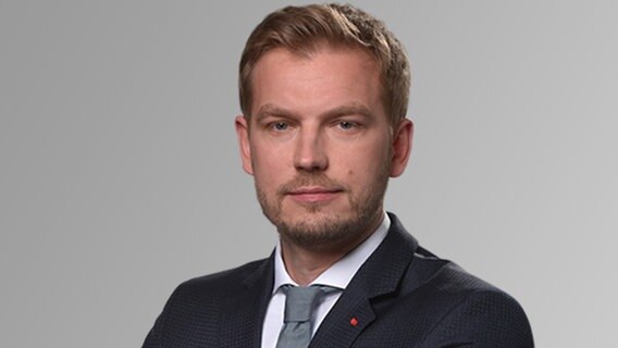 Der Landtagswahl-Kandidat Sebastian Zinke (SPD) im Porträt. © SPD 