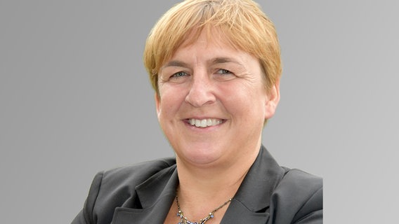 Die Landtagswahl-Kandidatin Esther Niewerth-Baumann (CDU) im Porträt. © CDU 