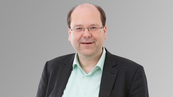 Das Bild zeigt den Abgeordneten Christian Meyer (Grüne) im Porträt. © Grüne 