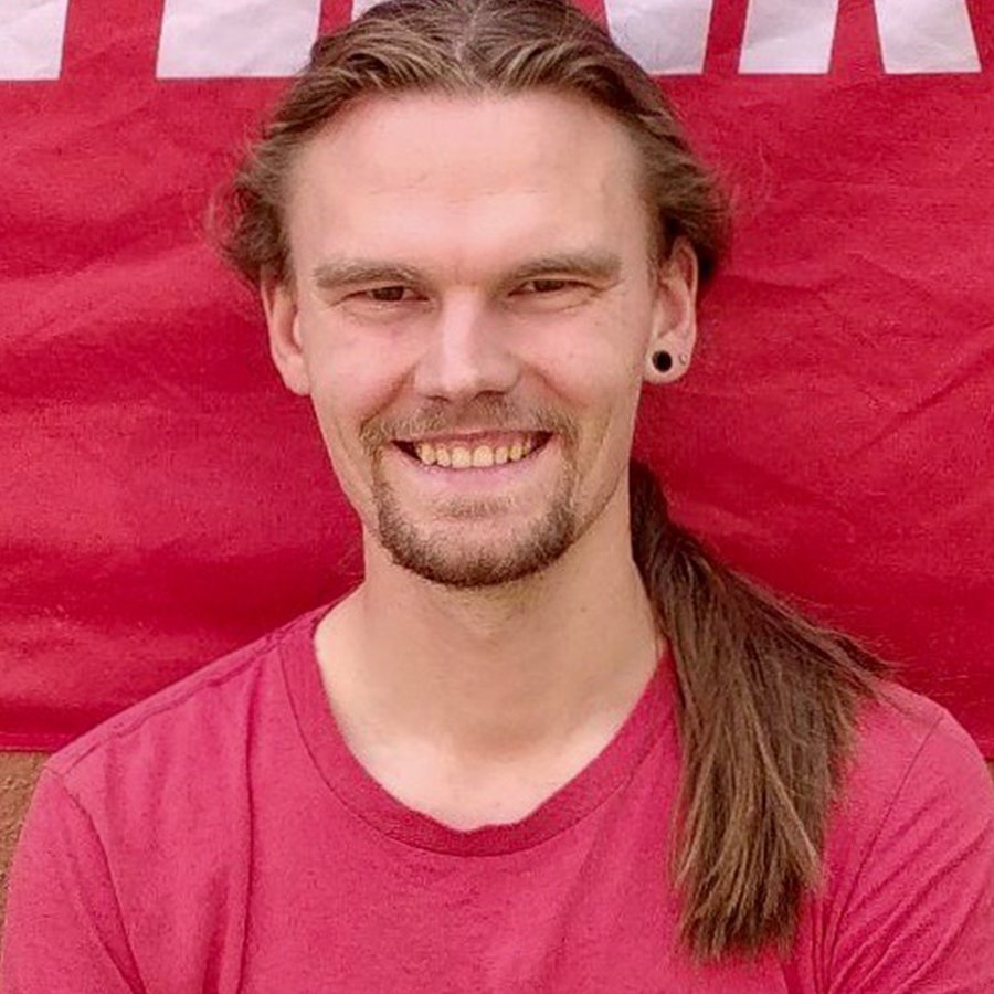 Viktor Linsel (Die Linke) kandidiert für den niedersächsischen Landtag. Viktor Linsel (Die Linke) kandidiert für den niedersächsischen Landtag. © Viktor Linsel