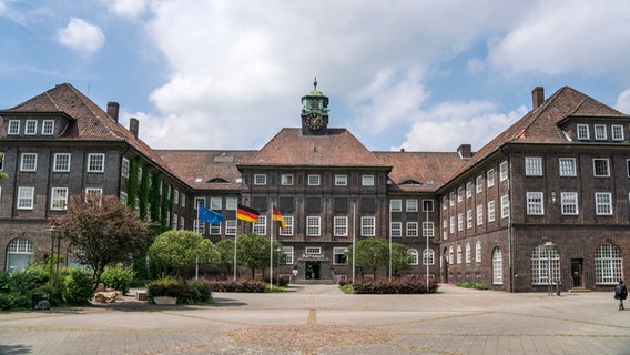 Rathaus in Lehrte (Region Hannover) © picture alliance / Peter Schickert Foto: Peter Schickert