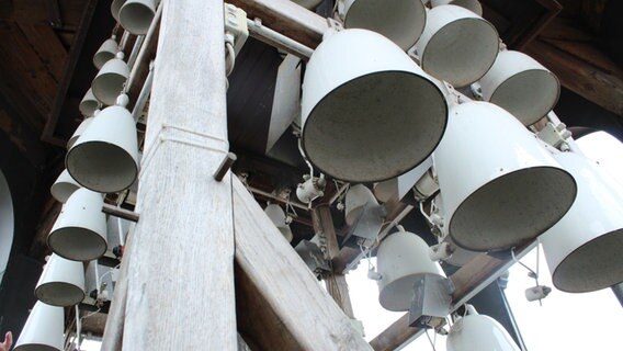 Ein Glockenspiel hängt in einem Turm im Rathaus in Lüneburg. Ein Glockenspiel hängt in einem Turm im Rathaus in Lüneburg. © Hansestadt Lüneburg