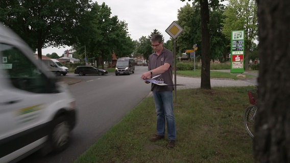 Eine Straße in Kirchboitzen. © NDR Foto: NDR