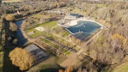 Die Aufnahme zeigt das Winsener Naturbad von oben. © Stadt Winsen (Luhe) / Gregor Szielasko Foto: Gregor Szielasko