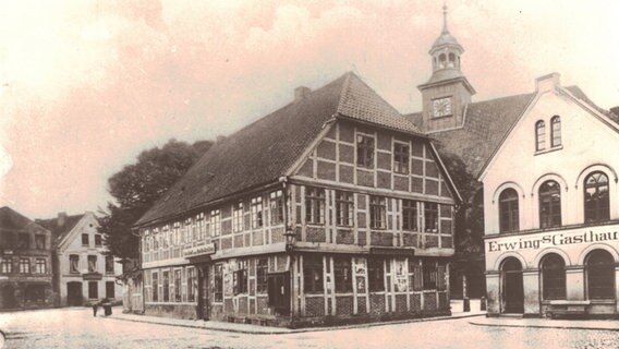 Das alte Winsener Rathaus vor 1898. Das alte Winsener Rathaus vor 1898. © Archäologisches Museum Hamburg