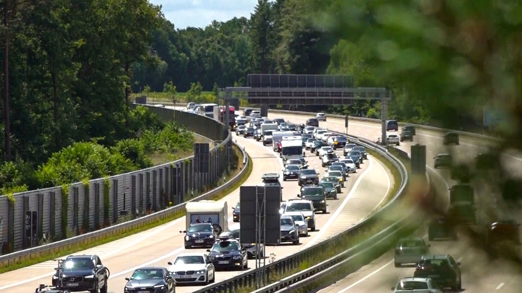 Nadal trwają weekendowe korki: Pełne autostrady na północy |  NDR.de – Aktualności